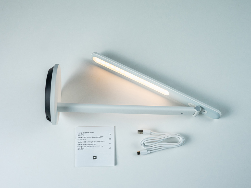 Настольная лампа Yeelight Folding Desk Lamp Z1 Pro