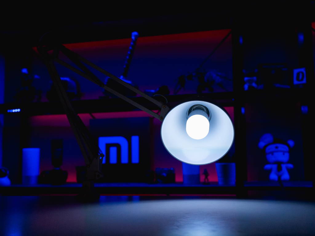 Лампочка Xiaomi Mi Smart Bulb LED